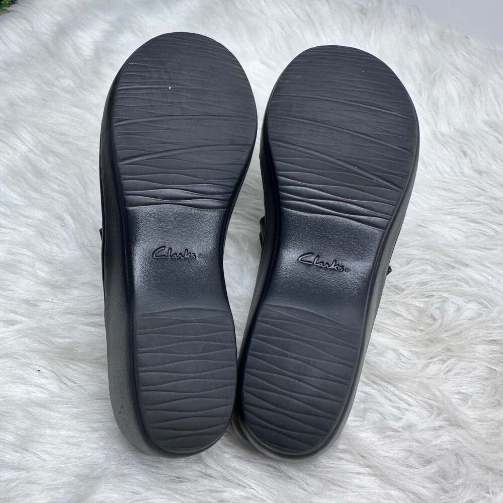 Clarks‎  - Picture 6 of 6